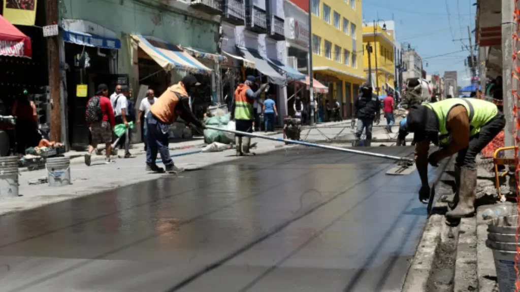 Concluye rehabilitación del drenaje y se instala concreto hidráulico en obras del centro histórico
