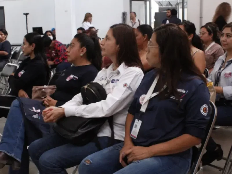 Personal de SGyDU se capacitó y recibió atención médica para prevenir el cáncer de mama