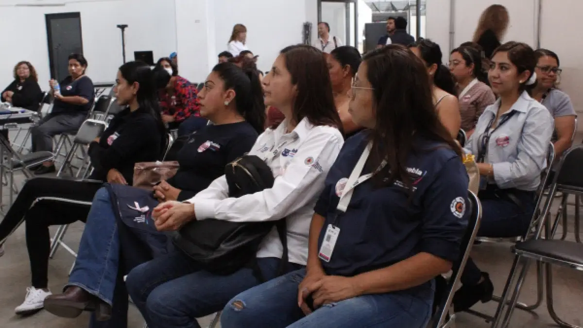Personal de SGyDU se capacitó y recibió atención médica para prevenir el cáncer de mama
