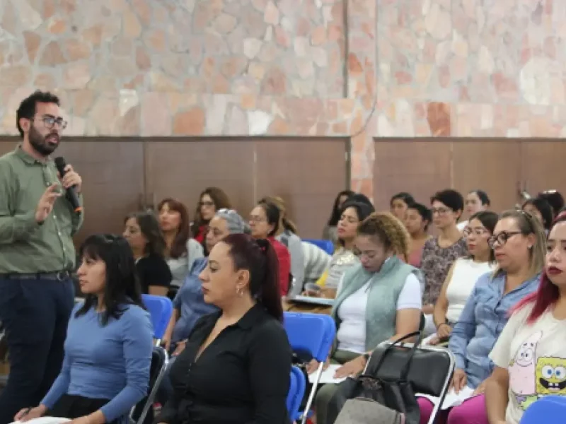 Bienestar municipal da capacitación en primeros auxilios psicológicos en estancias infantiles