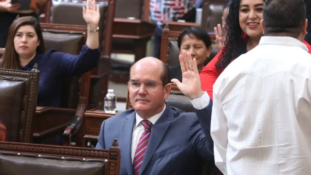 Promueven iniciativa en el Congreso del Estado para la protección de migrantes poblanos