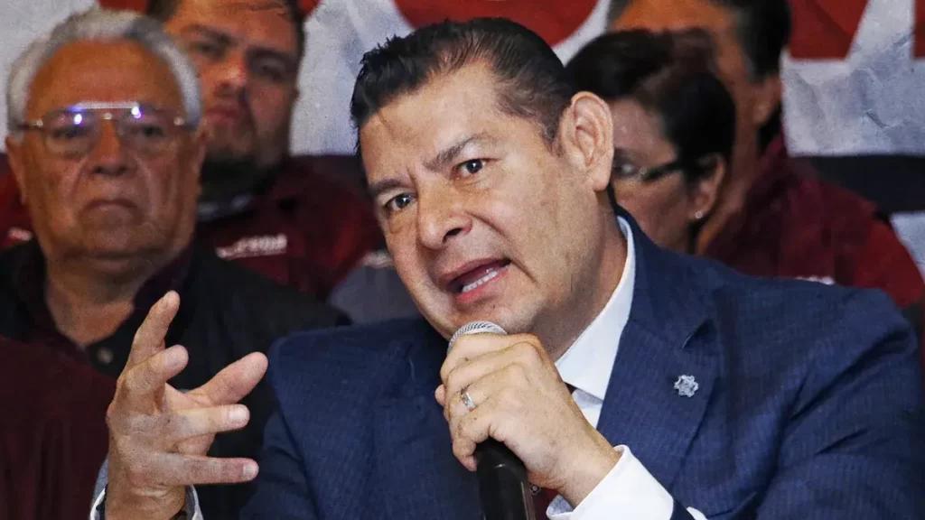 Armenta se deslinda de encuestas que lo favorecen para el 2024