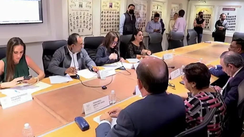 Aprueban Comisiones exhorto para que municipios transmitan sesiones de Cabildo en plataformas digitales