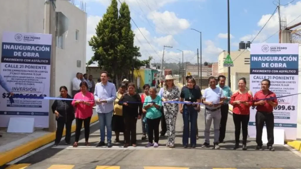 Paola Angon responde a vecinos de Xixitla con pavimentación integral de la 21 poniente, tras 15 años de espera