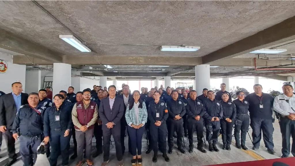 Ariadna Ayala entregó estímulos económicos a elementos de seguridad pública de Atlixco