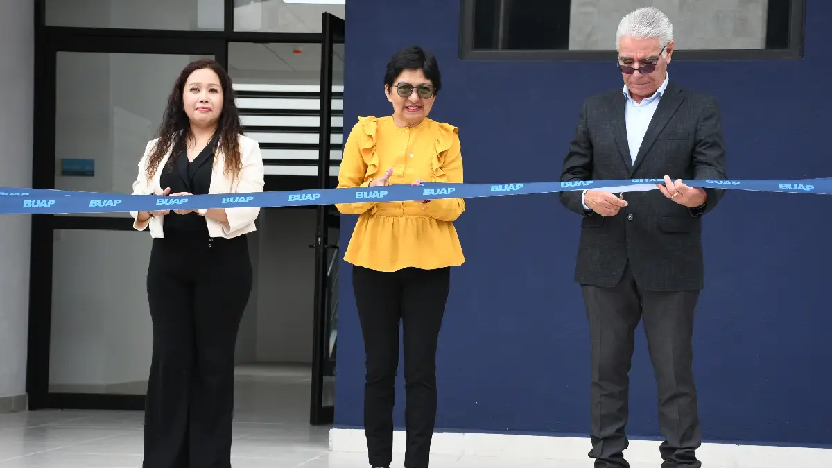 Inaugura Rectora María Lilia Cedillo edificio de laboratorios de medios y contenidos en la Facultad de Ciencias de la Comunicación