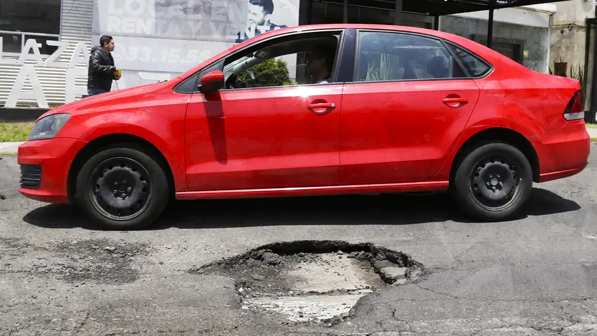 Ayuntamiento de Puebla recibe hasta 300 reportes por baches a la semana