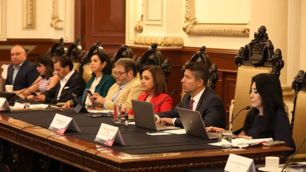 Cabildo envía reforma a ley de ingresos 2023 para continuar con ordenamiento vehicular
