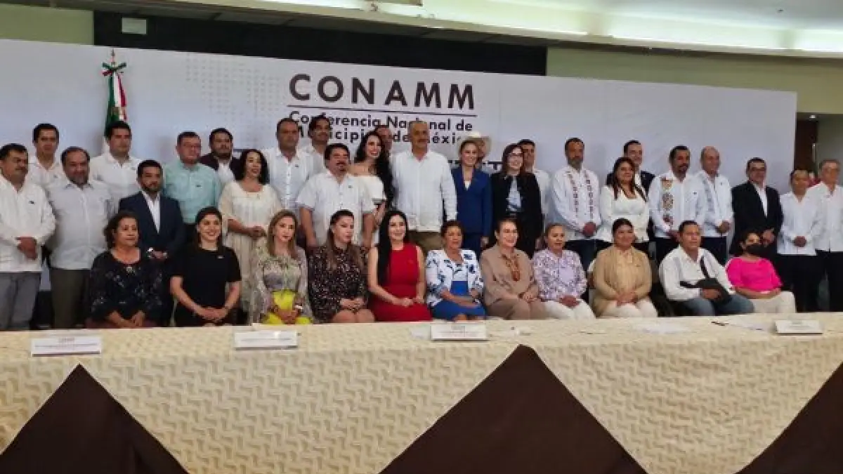 Toma protesta Paola Angon como vicepresidenta de la CONAMM