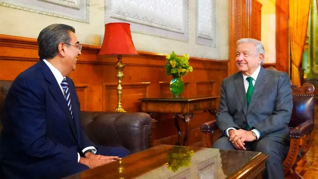 Avanza en Banobras el proyecto de distribuidor vial de Amalucan