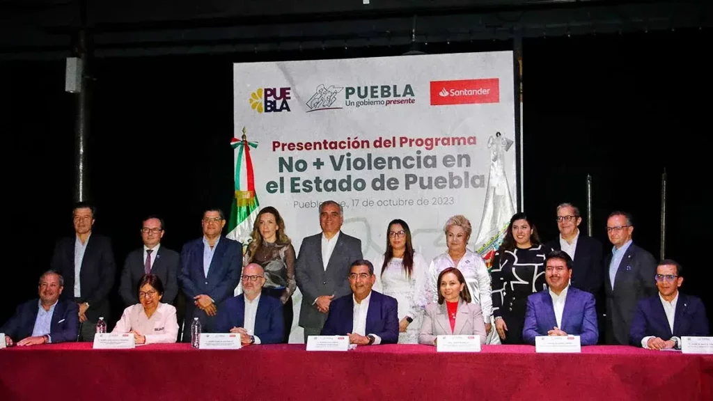 Gobierno de Puebla y Santander capacitarán a burócratas en la cultura de la paz