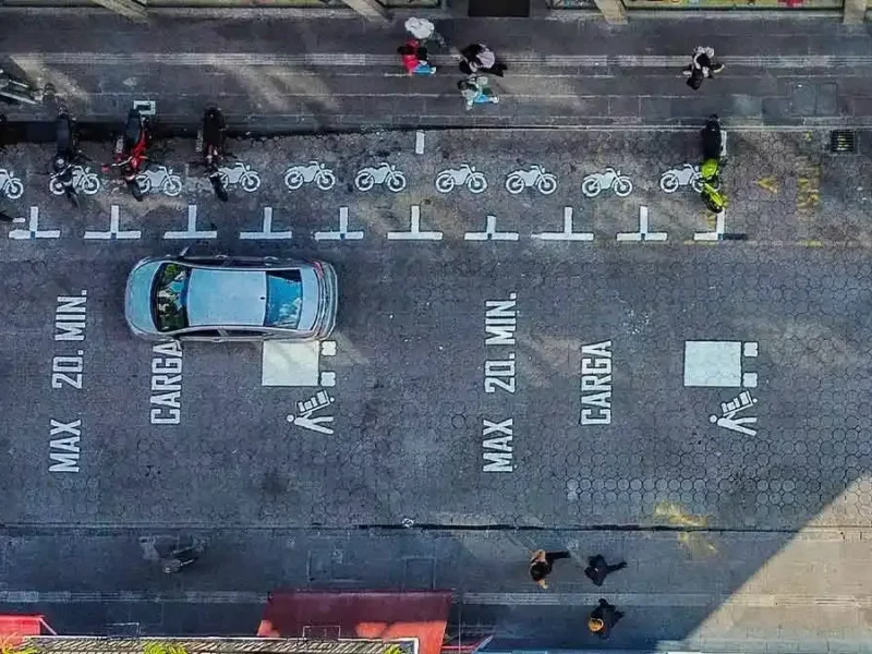 Persisten 11 amparos ciudadanos contra los parquímetros del Centro Histórico de Puebla