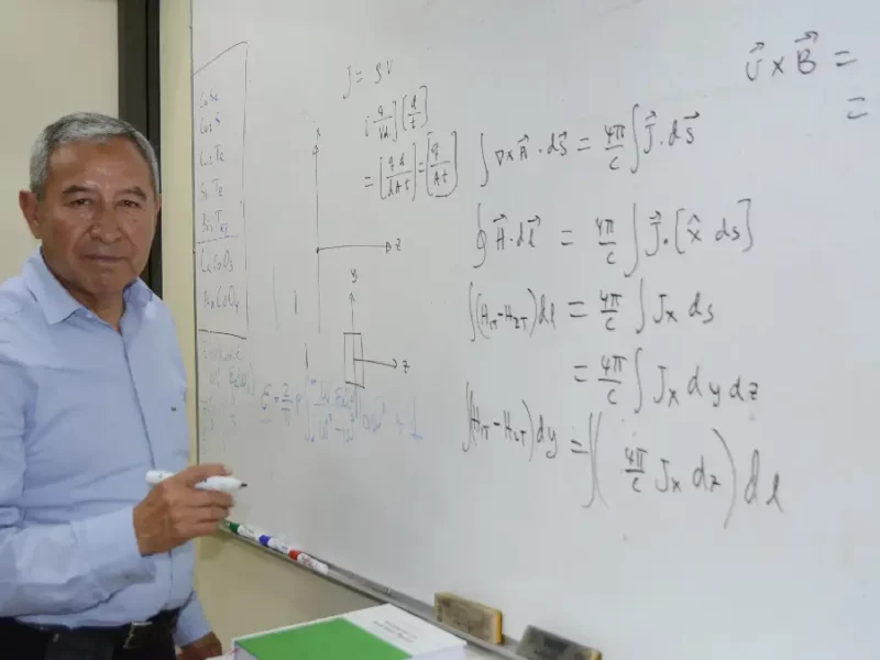 Investigador de la BUAP gana Premio a la Trayectoria Científica en el Área de Ciencias de Superficies y Materiales “Francisco Mejía Lira”