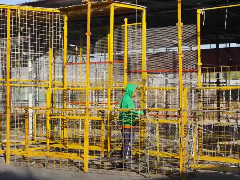 La mayoría de vendedores del tianguis Piedad Nacozari carece de escrituras de sus locales