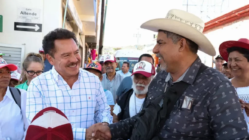 En Acatlán de Osorio, Nacho Mier recibe respaldo de la población