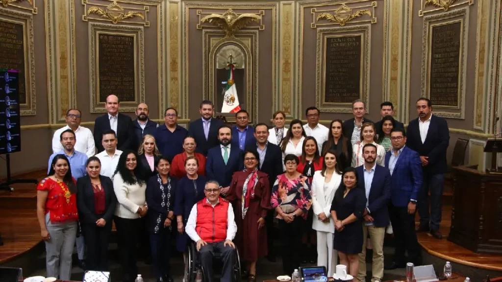 Aprueba LXI Legislatura renuncia de titular de la ASE; nombra a Francisco Fidel Teomitzi como encargado de despacho