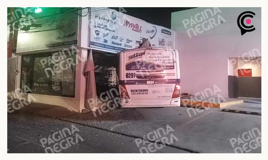 Conductor borracho dejó 16 lesionados y se dio a la fuga en Puebla