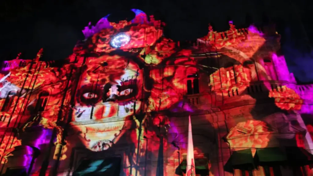 Temporada de "Día de Muertos" viste espacios del Centro Histórico de Puebla