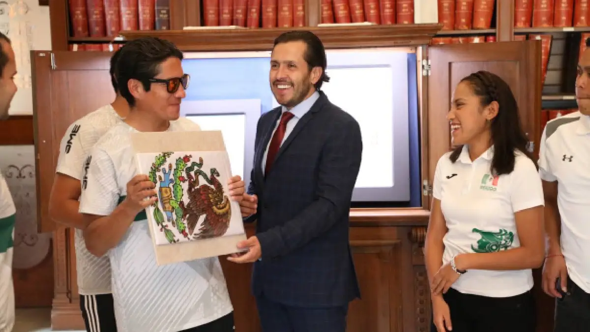 Gobierno Municipal abandera a atletas poblanos que participarán en los Parapanamericanos 2023