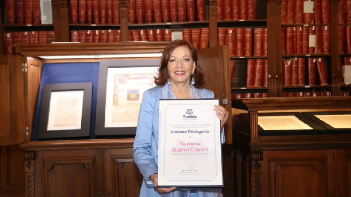 Valentina Alazraki fue reconocida como 'Visitante Distinguida' por el Ayuntamiento de Puebla