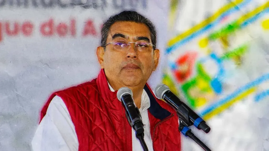 Gobierno de Puebla anuncia que techarán 150 escuelas en todo el estado