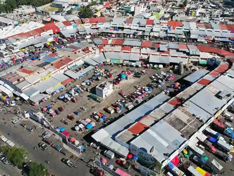 La 28 de Octubre intenta apoderarse de terreno en la Central de Abasto