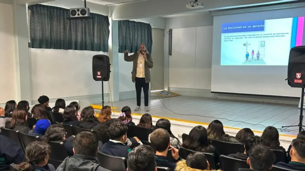 Ayuntamiento de Puebla brinda talleres de movilidad a más de 200 estudiantes de San Bartolo