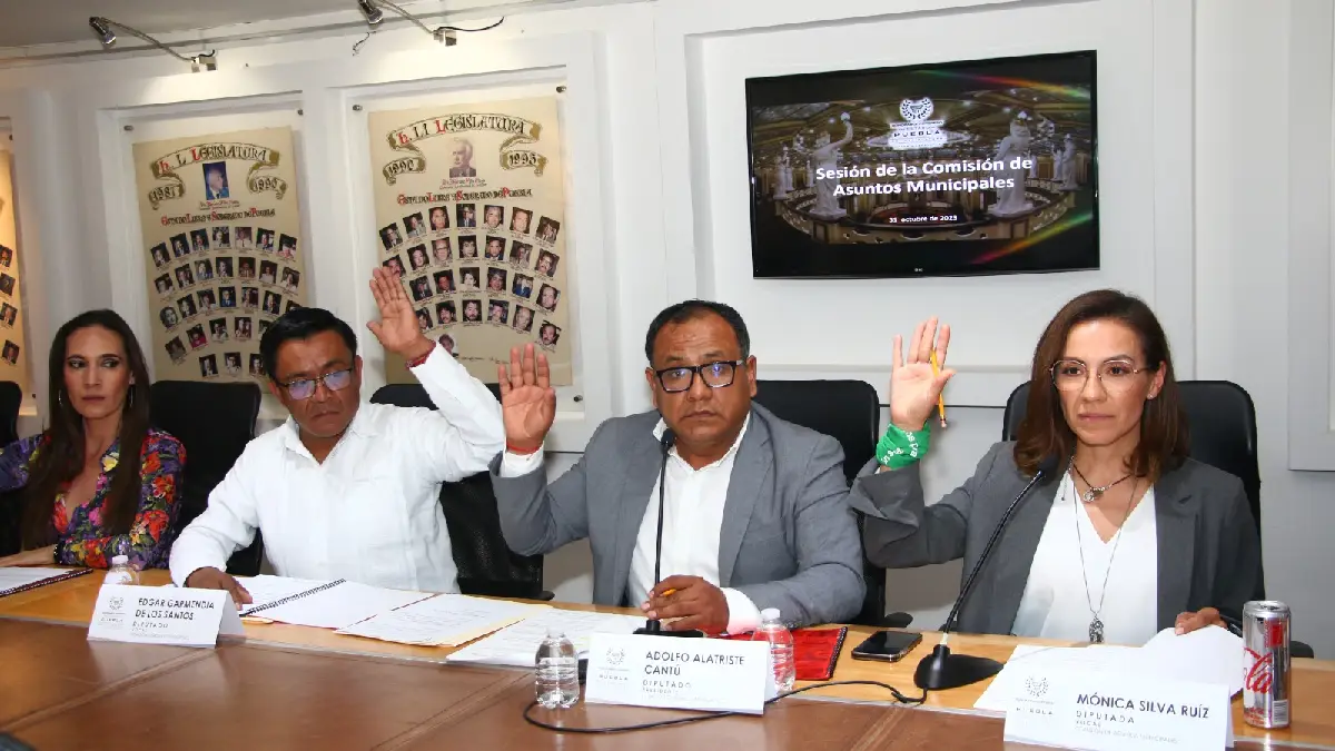 Aprueba Comisión del Congreso exhorto en materia de movilidad y orden en la vía pública