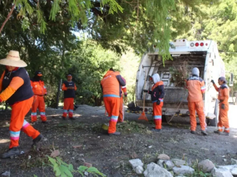 Ayuntamiento de Puebla realiza jornada de servicios en El Aguacate