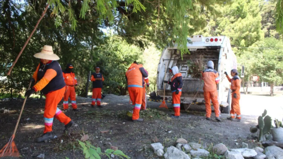 Ayuntamiento de Puebla realiza jornada de servicios en El Aguacate