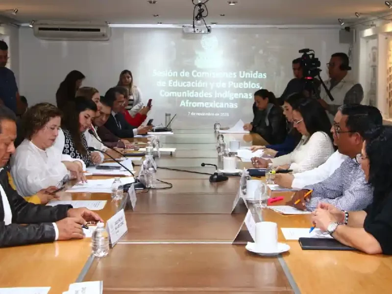 Aprueban en Comisiones Unidas proyecto de dictamen para reformar la Ley de Educación del Estado
