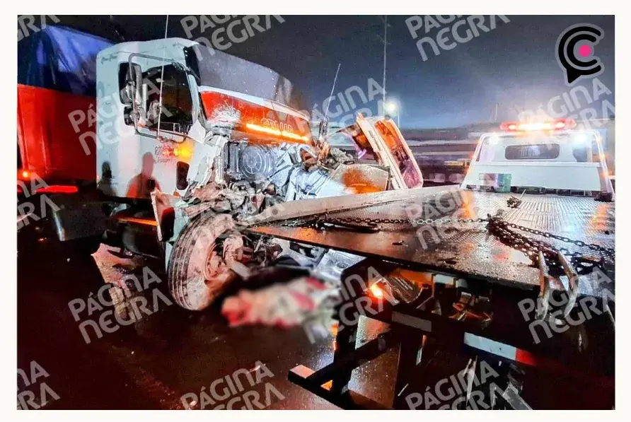 Gruyero muere atropellado por un tractocamión en la autopista México-Puebla 