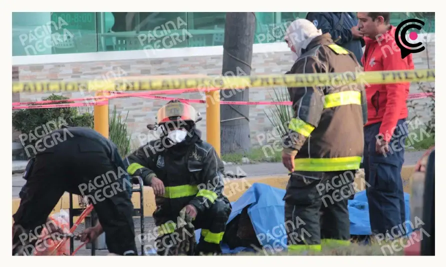 Tres personas murieron calcinadas en incendio de BMW en la Vía Atlixcáyotl