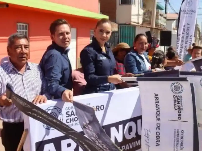 Paola Angon inicia pavimentación de la calle Zacapoaxtla, en beneficio de familias de Cocoyotla