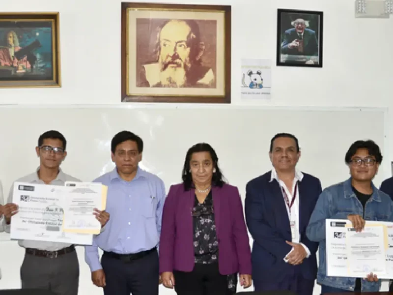 Premian a ganadores de la XXXIV Olimpiada Estatal de Física