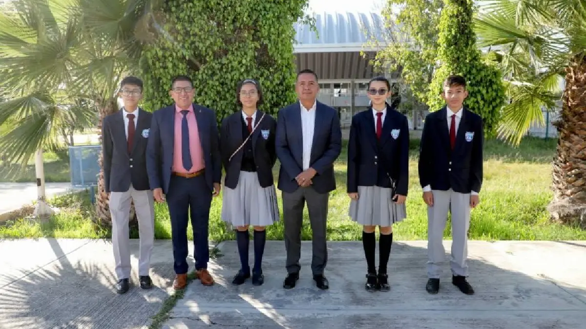 Encabeza Mundo Tlatehui la ceremonia cívica correspondiente al mes de noviembre