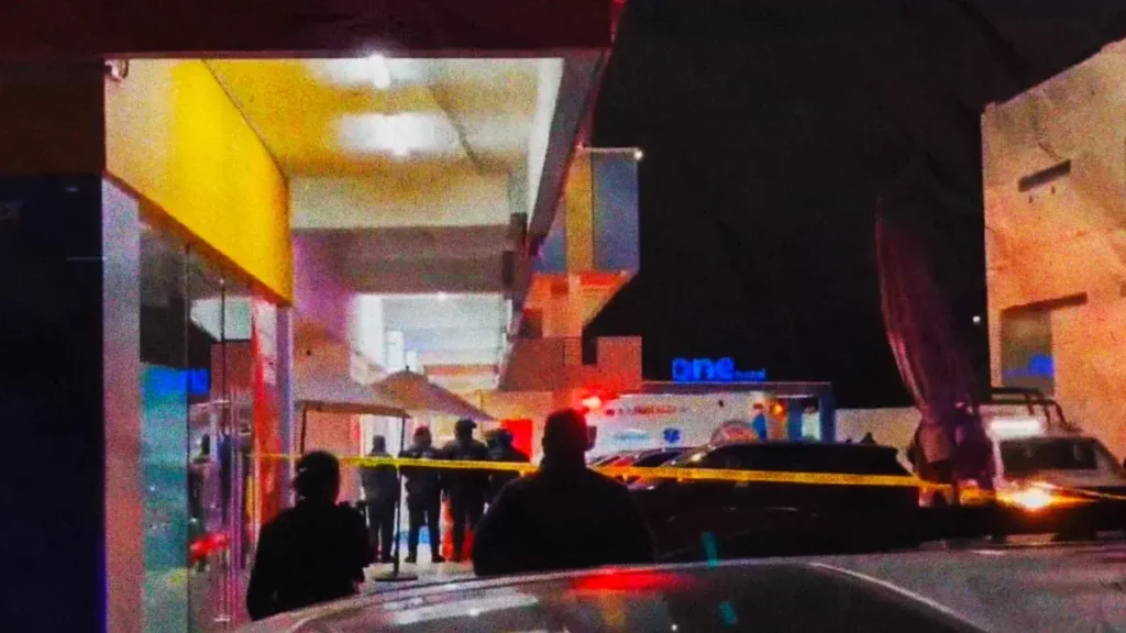 Asesinan a operador de Los Zetas en restaurante de Periférico en Puebla