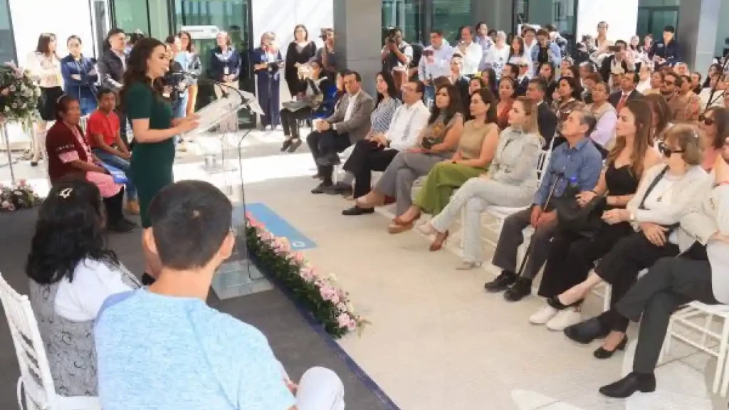 El compromiso del DIF municipal es mejorar la calidad de vida de los cholultecas: María de la Barreda