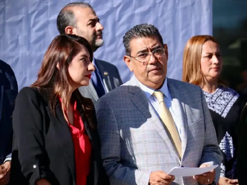 Angélica Alvarado y Sergio Salomón Céspedes encabezan inauguración de la rehabilitación del arco de seguridad en Huejotzingo