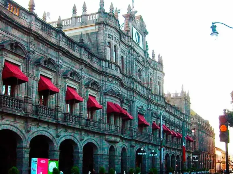 Restos sin identificar serán inhumados sólo con autorización del Ayuntamiento de Puebla