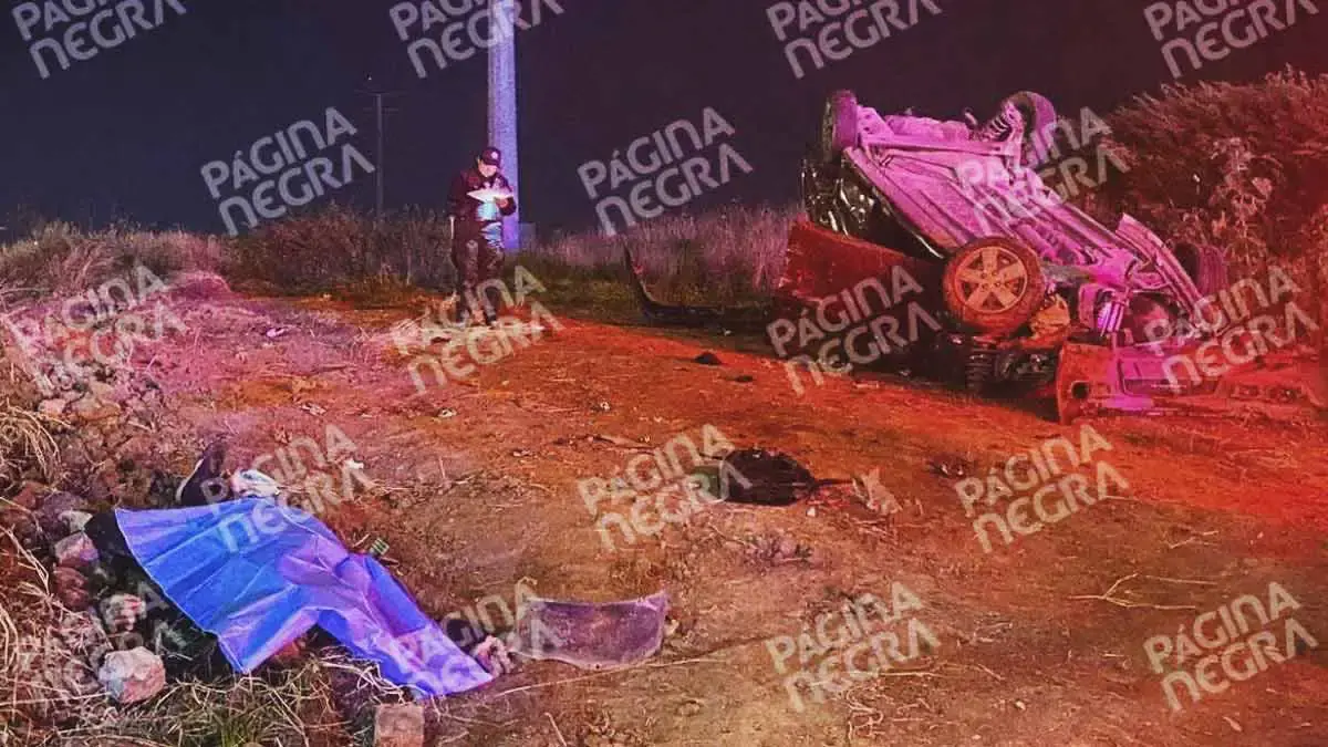 Volcadura causó la muerte de un joven sobre Periférico Ecológico