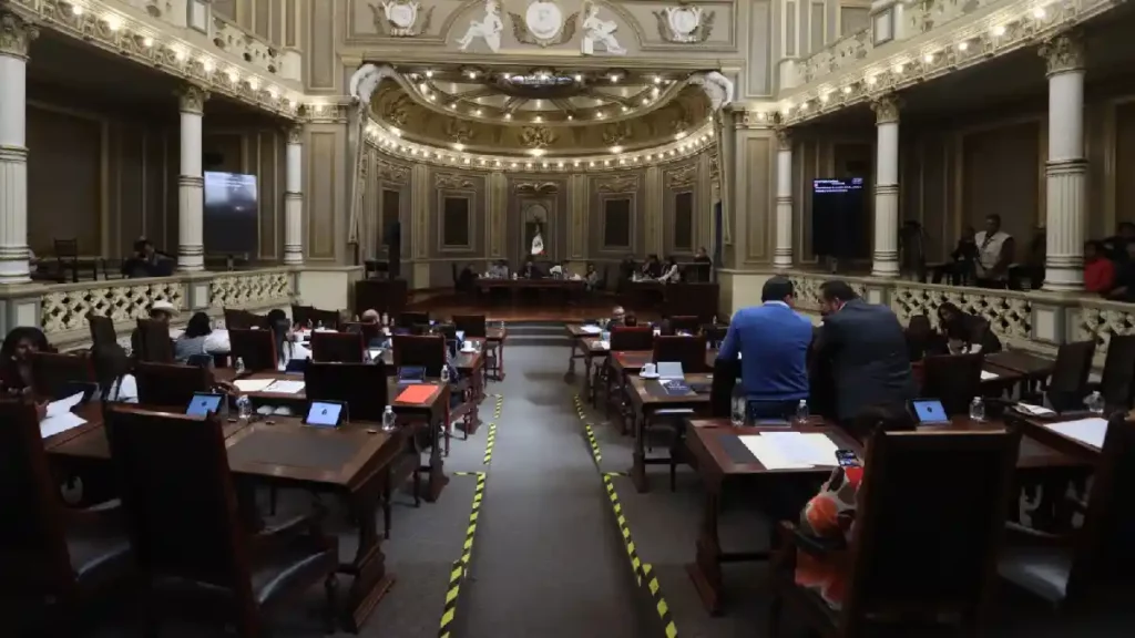Recibe Congreso del Estado iniciativa para que jóvenes accedan a una vivienda