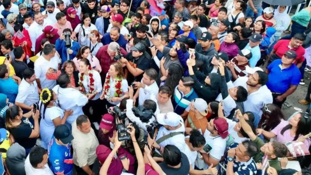 Claudia Sheinbaum va por la continuidad de la visión humanista de la Cuarta Transformación junto a militantes de Los Tuxtlas, Veracruz