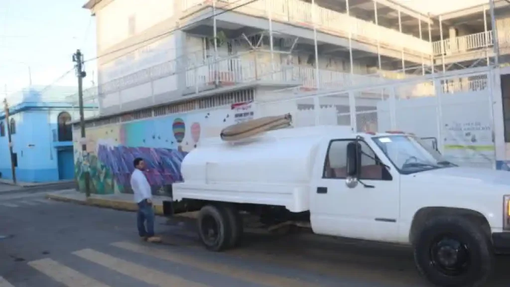 Se mantienen medidas para atender escasez de agua en Jesús Tlatempa y Santiago Mixquitla
