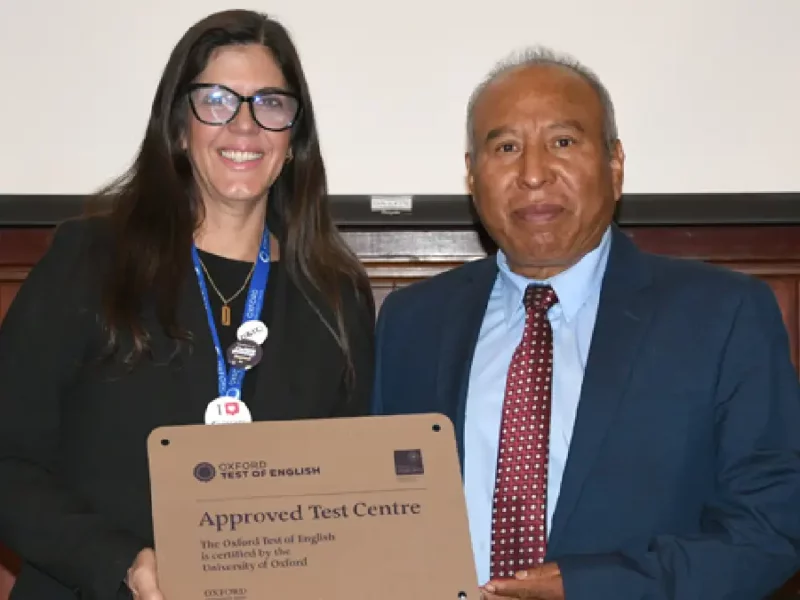 Facultad de Lenguas BUAP recibe acreditación como centro certificador del Oxford Test of English