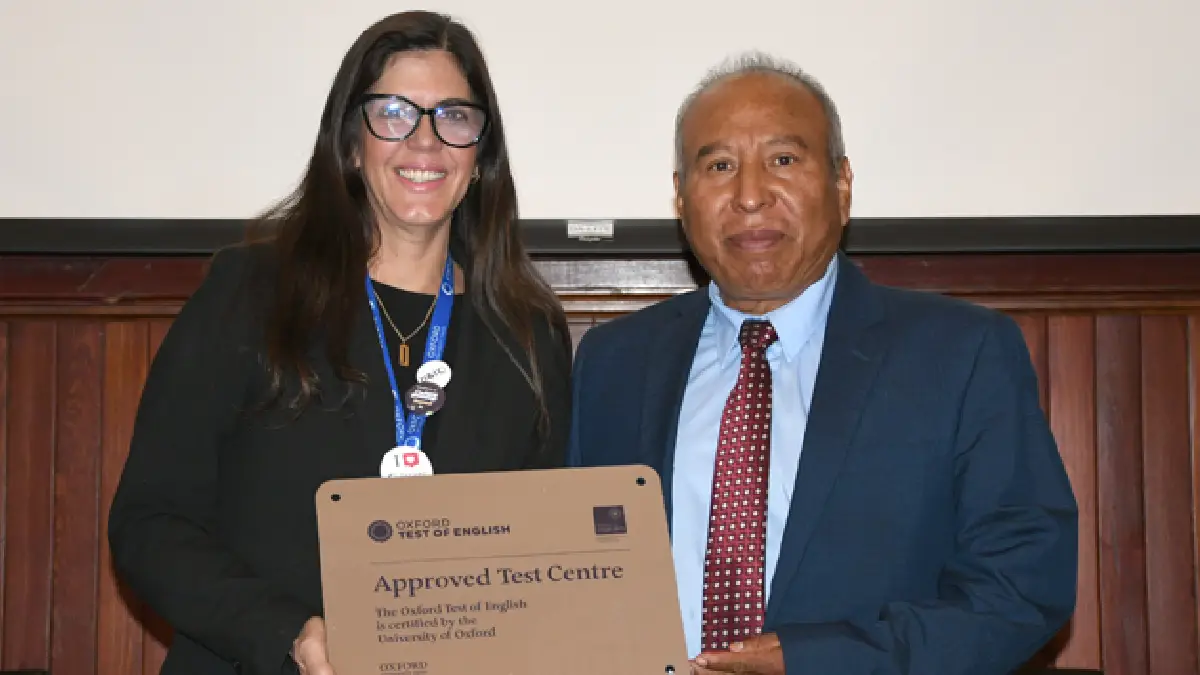 Facultad de Lenguas BUAP recibe acreditación como centro certificador del Oxford Test of English