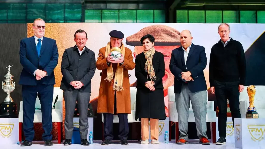 Homenaje por parte de la FMF.