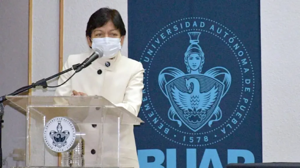 La Rectora Lilia Cedillo Ramírez preside informe del director de la Facultad de Administración