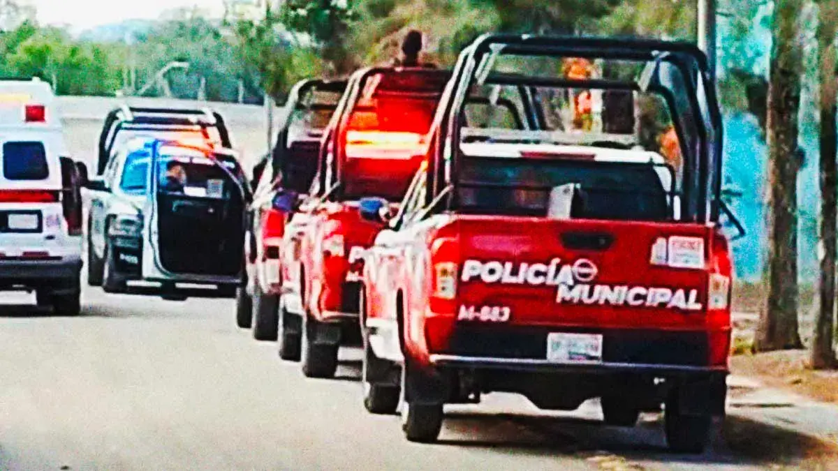Encuentran cadáver semienterrado en una casa en Tehuacán; hay dos detenidos