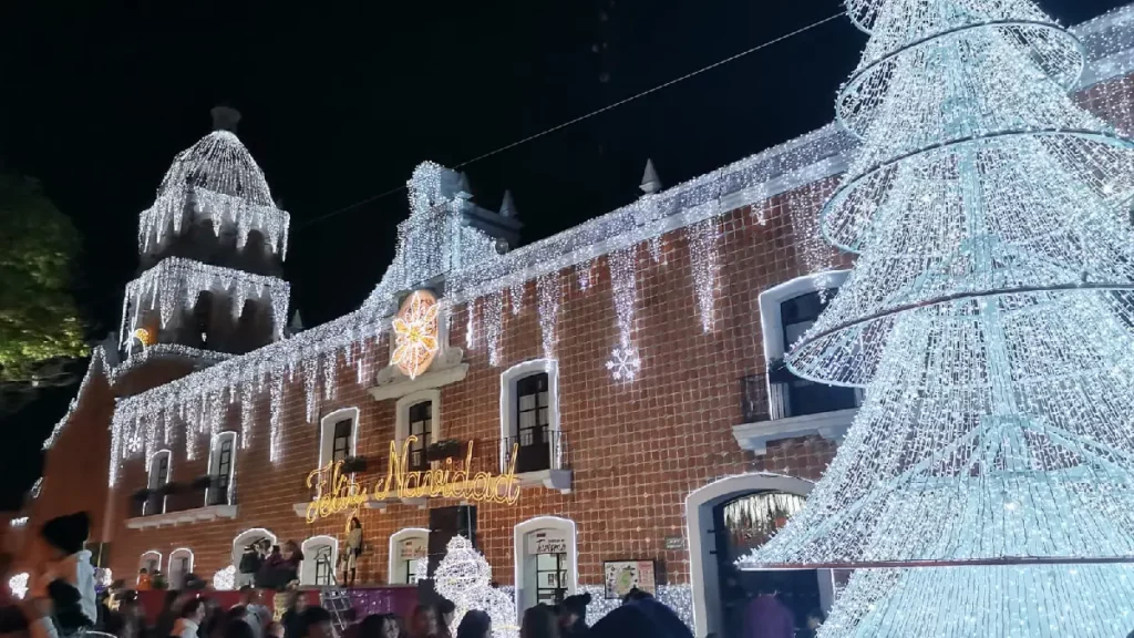 Comienza la Villa Iluminada 2023 en Atlixco con magia y diversión